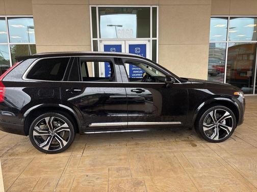 Onyx Black Metallic 2024 Volvo XC90 Ultimate