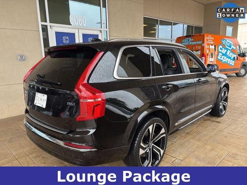 Onyx Black Metallic 2024 Volvo XC90 Ultimate