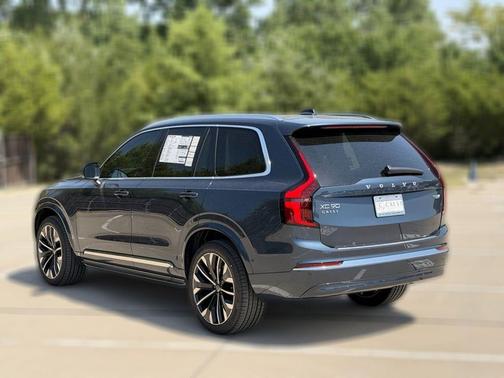 Denim Blue 2026 Volvo XC90 Plug-In Hybrid T8 Ultra 7-Seater