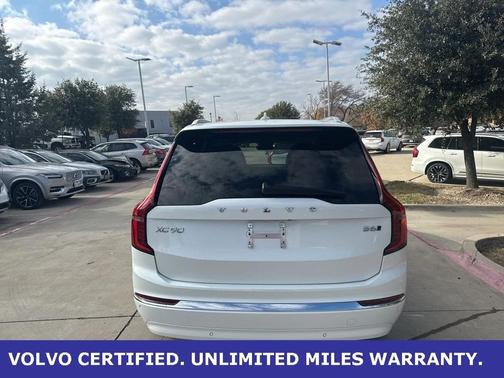 2025 Volvo XC90 B6 Plus 7-Seater