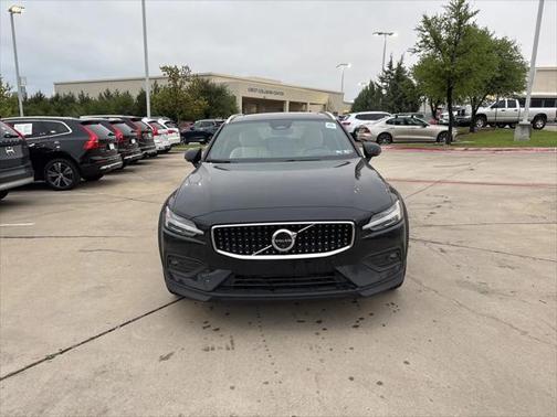 2024 Volvo V60 Cross Country Ultimate