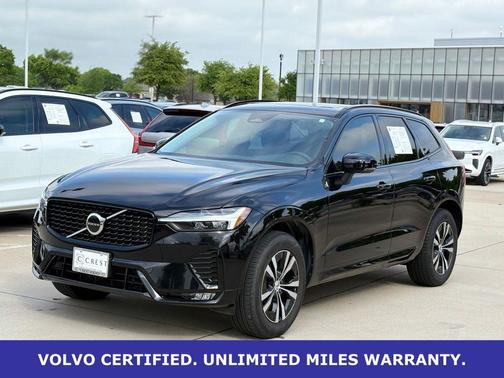 Onyx Black Metallic 2025 Volvo XC60 B5 AWD