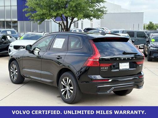 Onyx Black Metallic 2025 Volvo XC60 B5 AWD