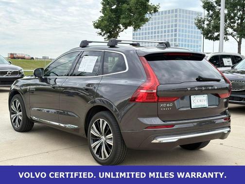 Platinum Gray Metallic 2023 Volvo XC60 B5 Plus Bright Theme