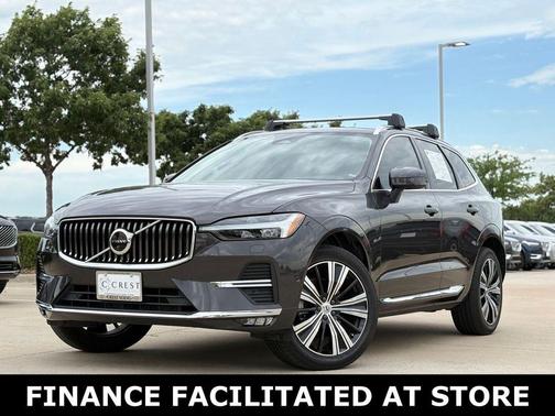 Platinum Gray Metallic 2023 Volvo XC60 B5 Plus Bright Theme