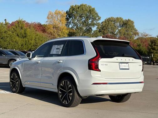 Crystal White 2026 Volvo XC90 B6 Ultra 7-Seater