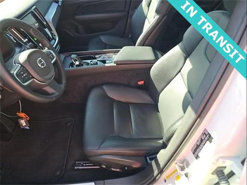 2024 Volvo S60 B5 Dark Theme