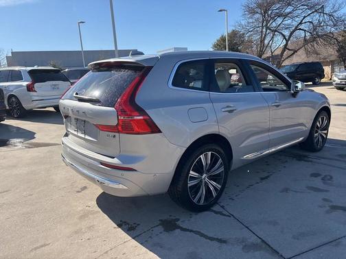 2022 Volvo XC60 B6 Inscription