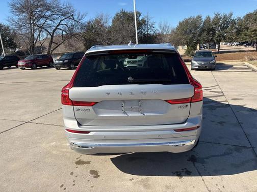 2022 Volvo XC60 B6 Inscription