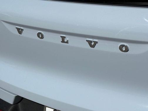 Cloud Blue 2026 Volvo XC40 B5 Plus