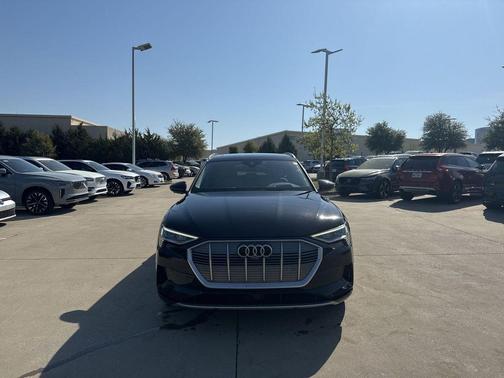 Brilliant Black 2019 Audi e-tron Prestige