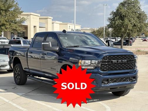 2024 RAM 2500 Big Horn Night Edition Level 2 Equipment Group
