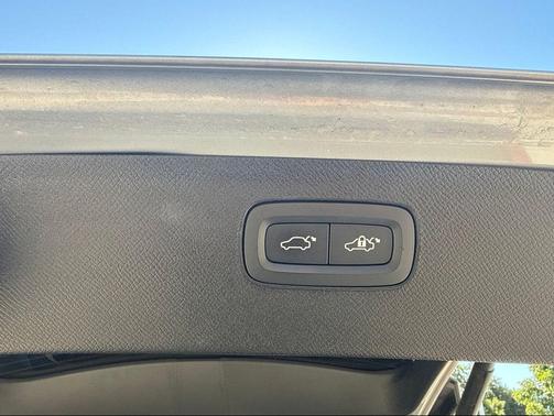 Silver 2023 Volvo XC90 B5 AWD