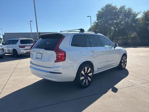 2023 Volvo XC90 Recharge Plug-In Hybrid Ultimate