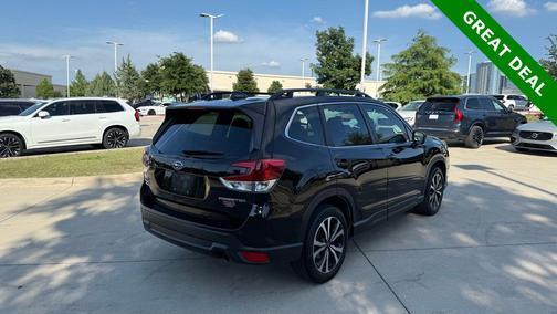 Crystal Black Silica 2023 Subaru Forester Limited