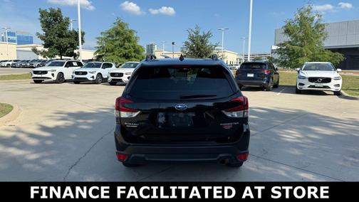 Crystal Black Silica 2023 Subaru Forester Limited