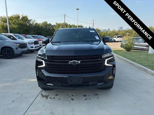 2023 Chevrolet Suburban RST