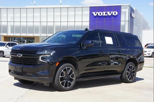 2023 Chevrolet Suburban RST