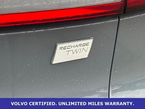 Thunder Gray Metallic 2023 Volvo C40 Recharge Pure Electric Twin Plus