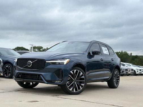 Denim Blue 2026 Volvo XC60 B5 Ultra