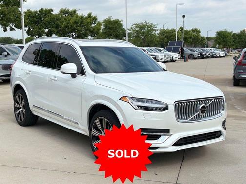 Crystal White Metallic 2024 Volvo XC90 Recharge Plug-In Hybrid Ultimate