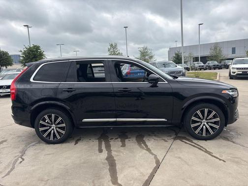 Onyx Black Metallic 2023 Volvo XC90 B6 Plus 6-Seater