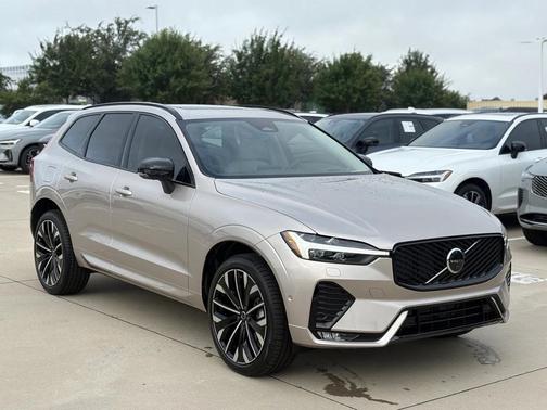 2026 Volvo XC60 B5 Ultra