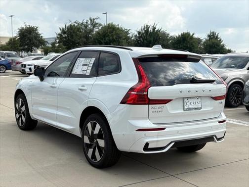 2025 Volvo XC60 Plug-In Hybrid T8 Plus