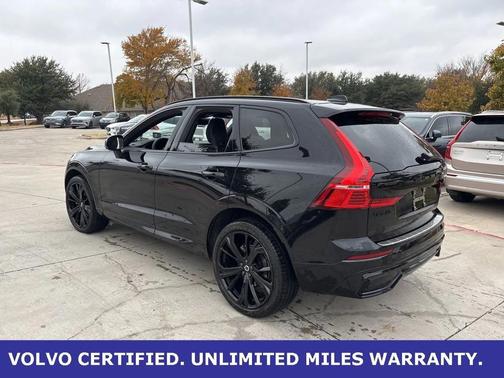 2024 Volvo XC60 Ultimate Black Edition