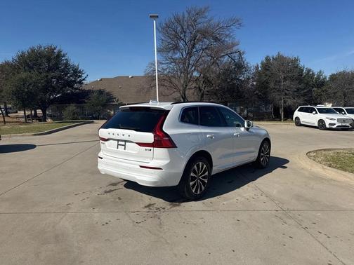 2023 Volvo XC60 B5 AWD