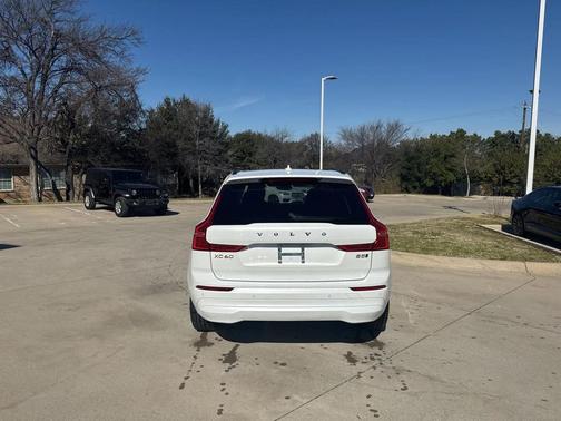 2023 Volvo XC60 B5 AWD