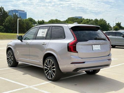 Aurora Silver 2026 Volvo XC90 B6 Ultra Dark Theme 7-Seater