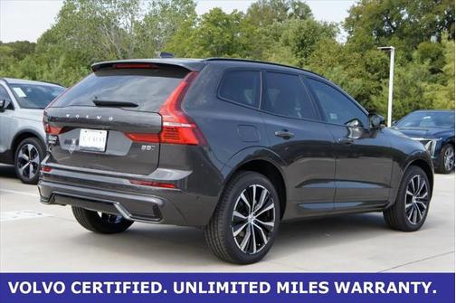 2025 Volvo XC60 B5 Plus