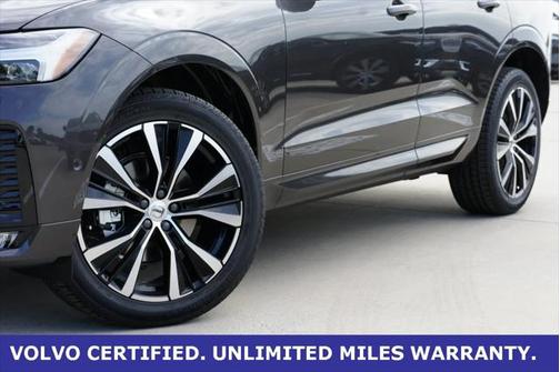2025 Volvo XC60 B5 Plus