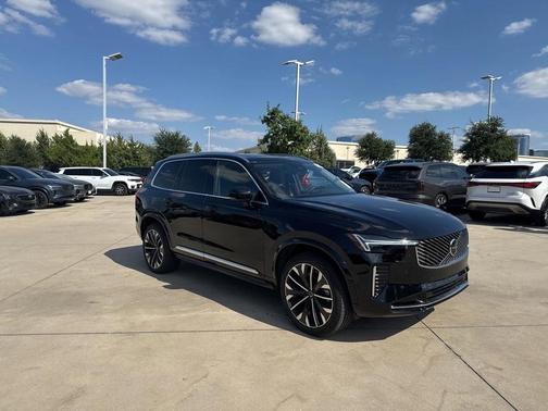 2025 Volvo XC90 B6 Plus 7-Seater