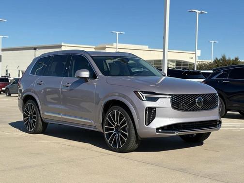 2026 Volvo XC90 B6 Ultra 7-Seater