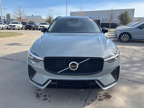 2025 Volvo XC60 B5 AWD