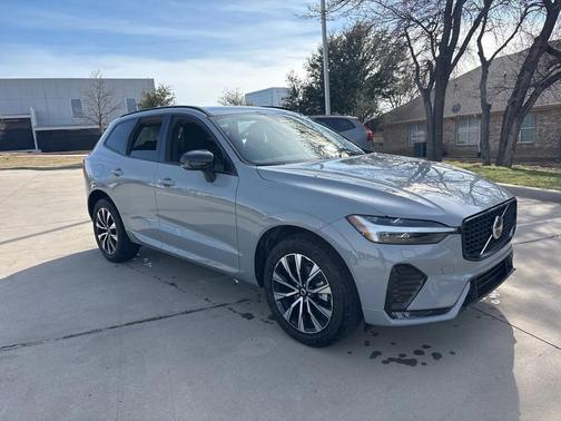 2025 Volvo XC60 B5 AWD