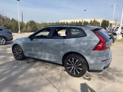 2025 Volvo XC60 B5 AWD