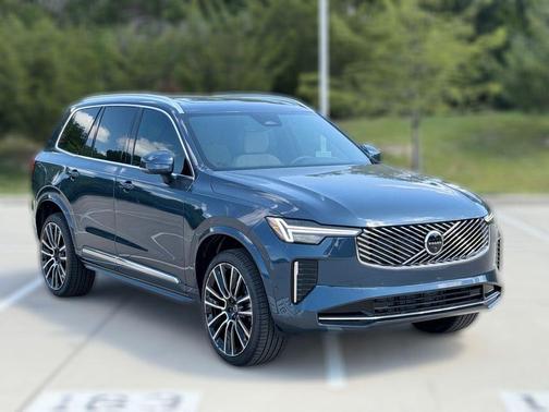 Denim Blue 2026 Volvo XC90 B5 Plus 6-Seater