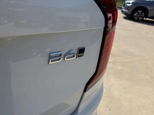 2025 Volvo XC90 B6 Plus 7-Seater