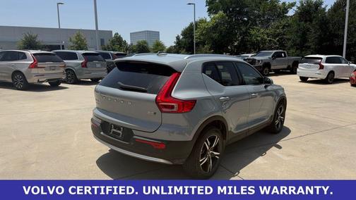 Vapour Gray Metallic 2025 Volvo XC40 B5 AWD
