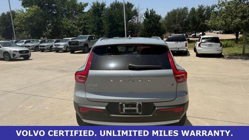 Vapour Gray Metallic 2025 Volvo XC40 B5 AWD