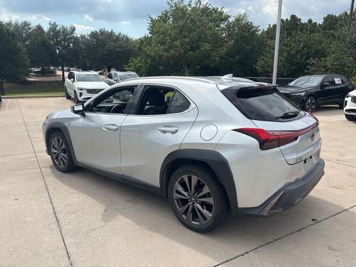 met Alum 2019 Lexus UX 200 F Sport