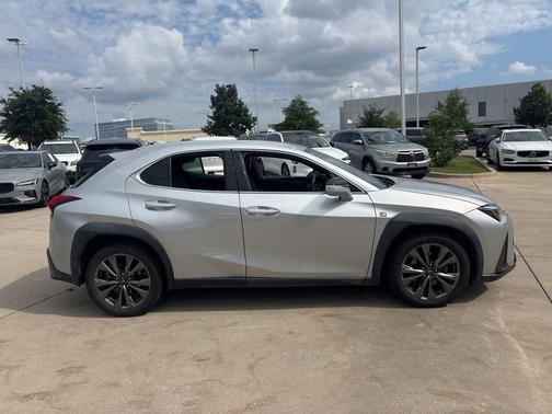met Alum 2019 Lexus UX 200 F Sport