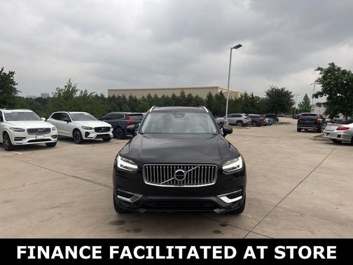 Onyx Black Metallic 2023 Volvo XC90 B6 Plus 7-Seater