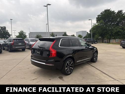 Onyx Black Metallic 2023 Volvo XC90 B6 Plus 7-Seater