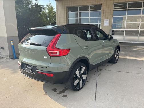 Sage Green Metallic 2023 Volvo XC40 Recharge Pure Electric Ultimate