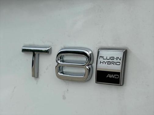 2025 Volvo XC90 Plug-In Hybrid T8 (2025.5) Plus 7-Seater