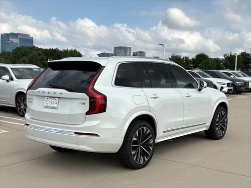 2025 Volvo XC90 Plug-In Hybrid T8 (2025.5) Plus 7-Seater